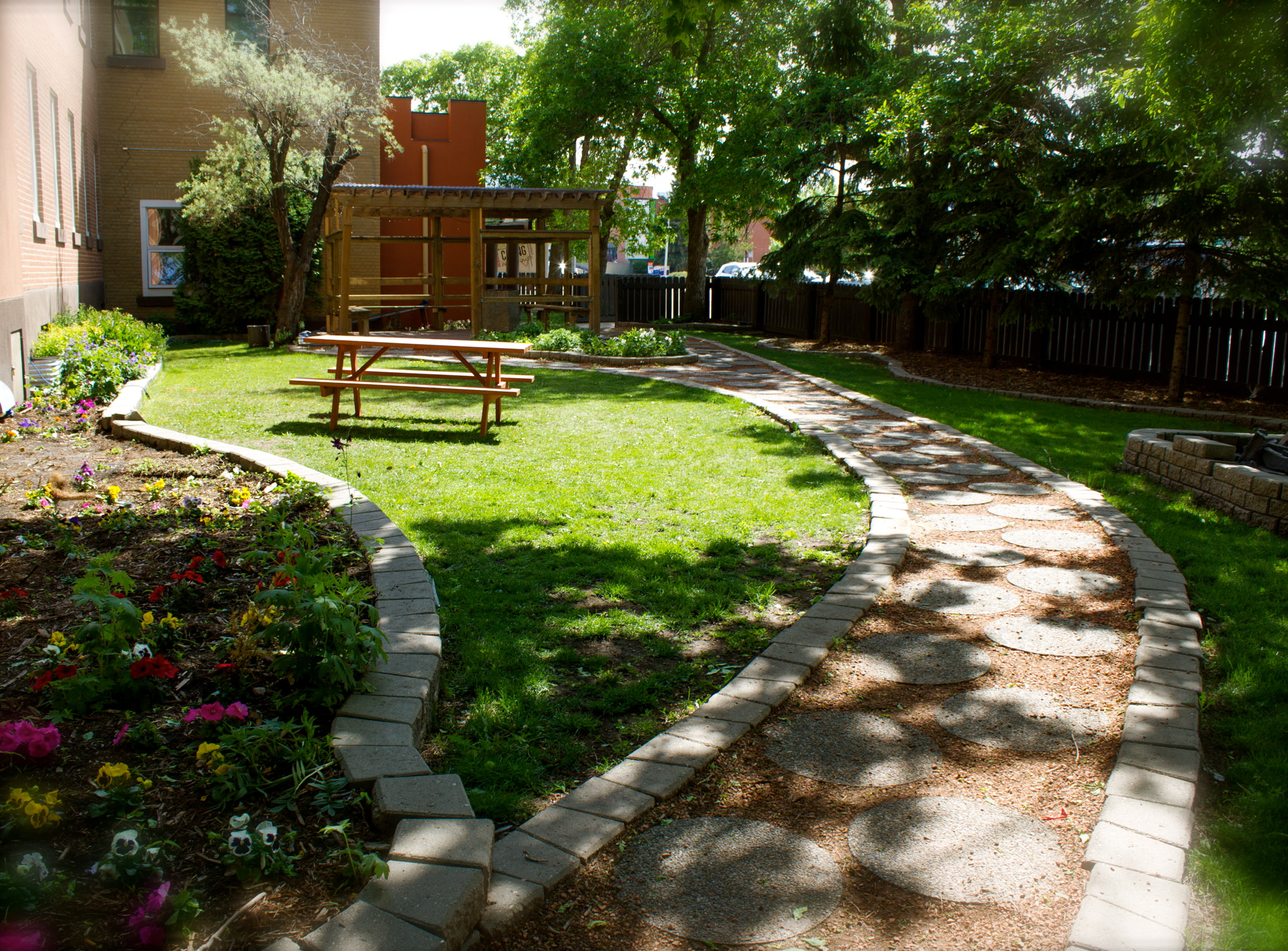 Project Yard Maintenance at Shanoa's Place and Whyte Ave YESS